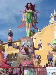 Fallas Figuren in Benicarló