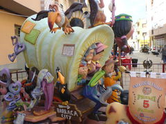 Fallas Figuren in Benicarló