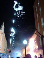 Abbrennen der Fallas Figuren in Benicarló