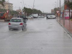 alcazares das wasser steht sofort auf der strasse