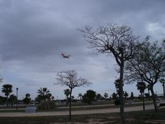 alcazares ein jet im landeanflug