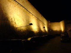 Nachtansicht der Stadtmauer von Peñíscola