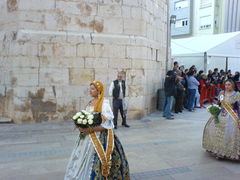 Frau mit traditionellenr spanischer Tracht.