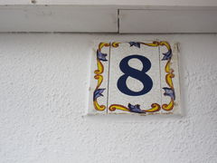 Hausnummer als Keramikfliese