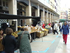 Verkaufsstände an der Markthalle