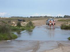 Wasserauslauf vom Bewässerungskanal am Strand