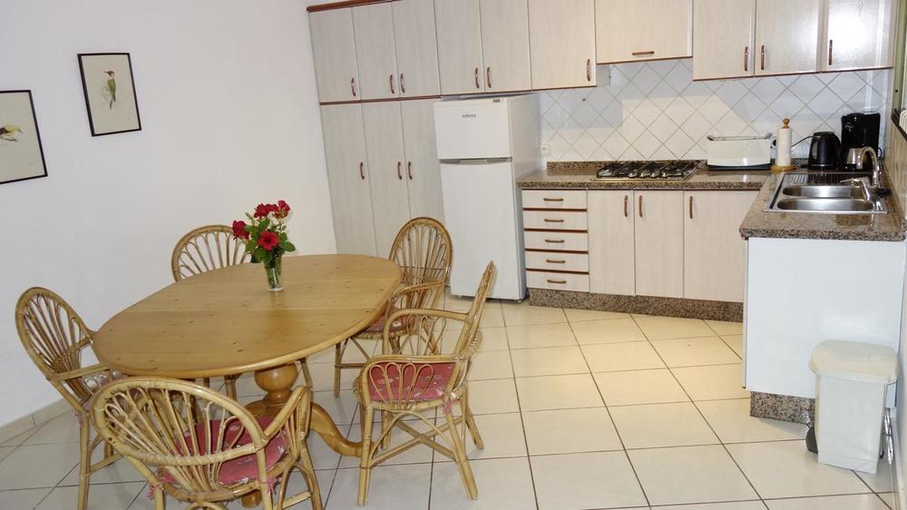 Essen 2 Wohnung 1.jpg